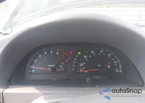 2004 Toyota Camry Xle z USA, uszkodzony, nr VIN 4T1BE32K44U859676